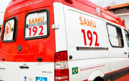 Ambulância do Samu é destruída por incêndio no IAPI; veja o vídeo