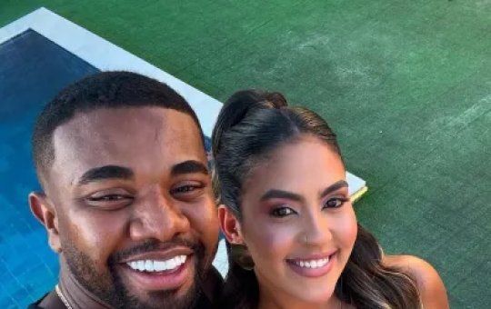 Ex de Davi Brito ironiza término nas redes: “Eu na primeira discussão”