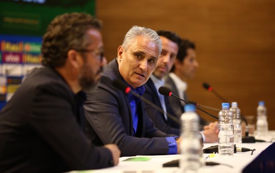 Tite anuncia pausa na carreira para cuidar de saúde mental e física