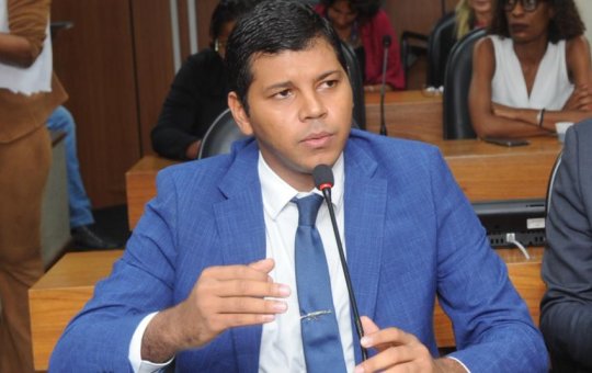 Deputado estadual Diego Castro é internado e cancela compromissos