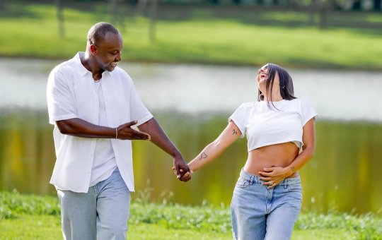 Carol Peixinho e Thiaguinho revelam sexo do primeiro filho