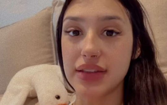 Grávida de oito meses, Bia Miranda revela rompimento da bolsa e demonstra preocupação inusitada