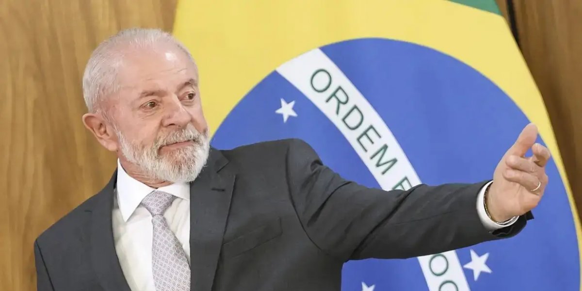 Lula confirma a deputados que disputará a reeleição em 2026