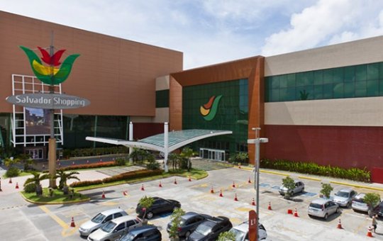 Funcionários de estabelecimentos comerciais podem ter isenção de cobrança de estacionamento