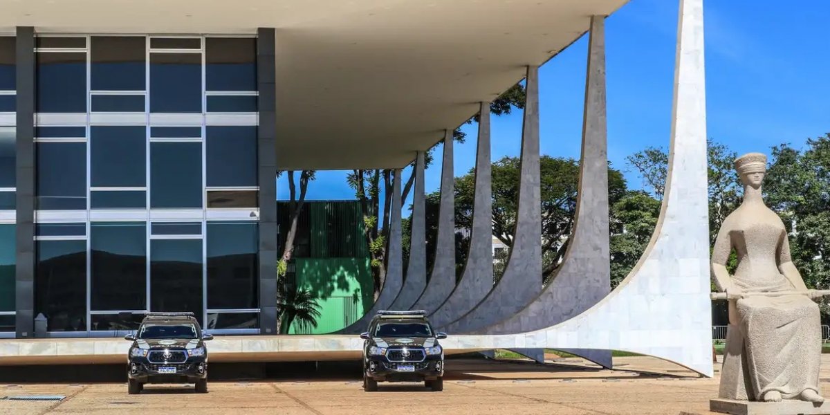 Entidades se manifestam contra divulgação de vídeo da intimação de Bolsonaro