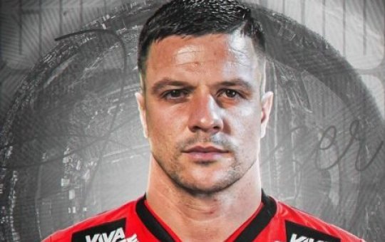 Contratado mesmo lesionado, Renato Kayzer pode só estrear no 2° semestre pelo Vitória