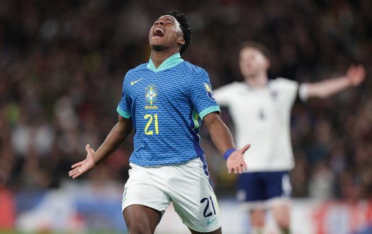 CBF vai abolir a camisa azul e o uniforme 2 do Brasil não terá cores da bandeira