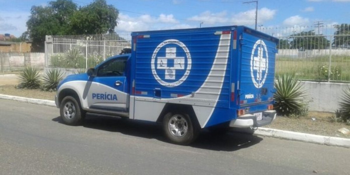 Viatura do Rabecão da Polícia Tecnica da Bahia