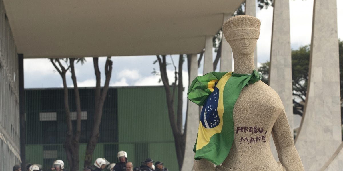 STF forma maioria para condenar mulher que escreveu “perdeu mané” em estátua da Corte