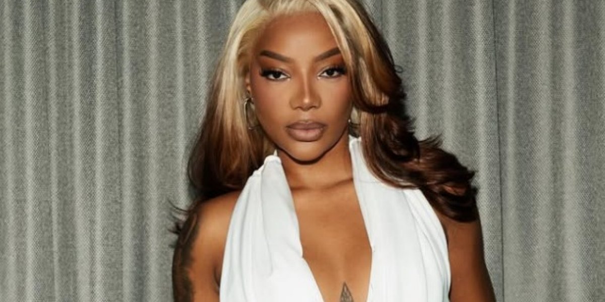 Sem presença de Brunna Gonçalves, Ludmilla faz festa de 30 anos