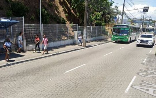 Homem morre em frente a escola em Salvador; saiba mais