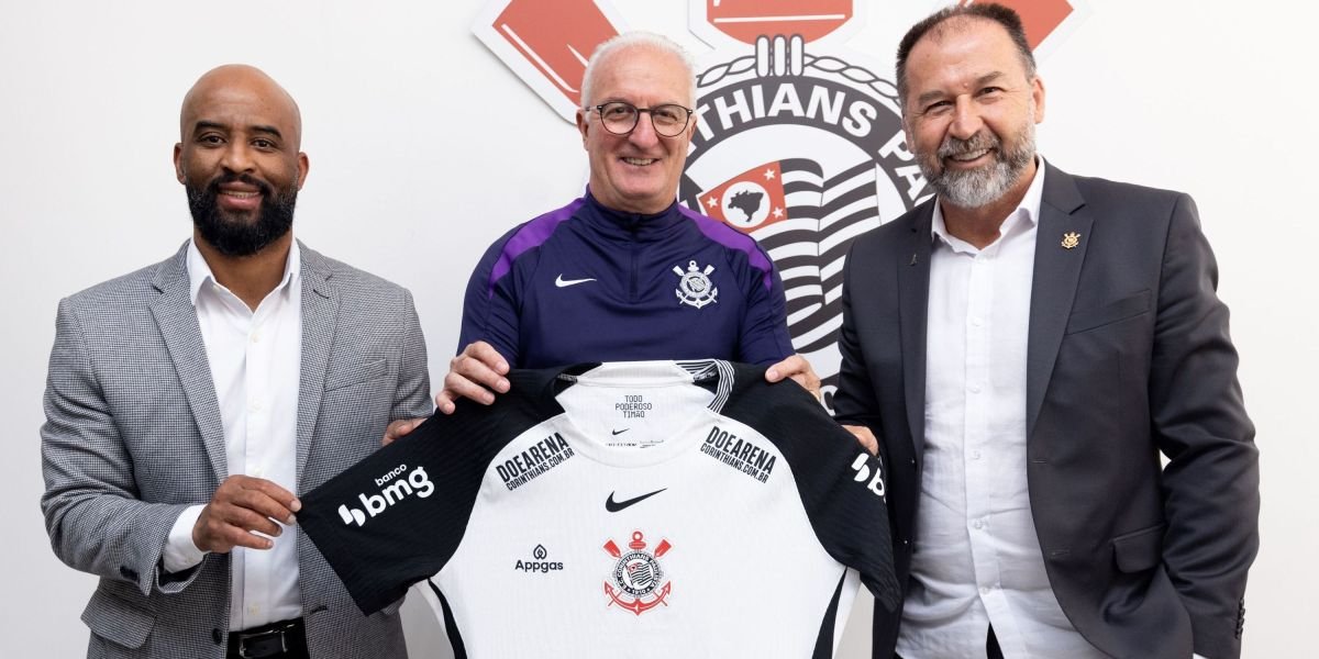 Corinthians anuncia a contratação de Dorival Júnior