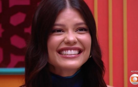 Ex-BBB Vitória Strada faz 'limpa' em rede sociais e para de seguir vários colegas de reality