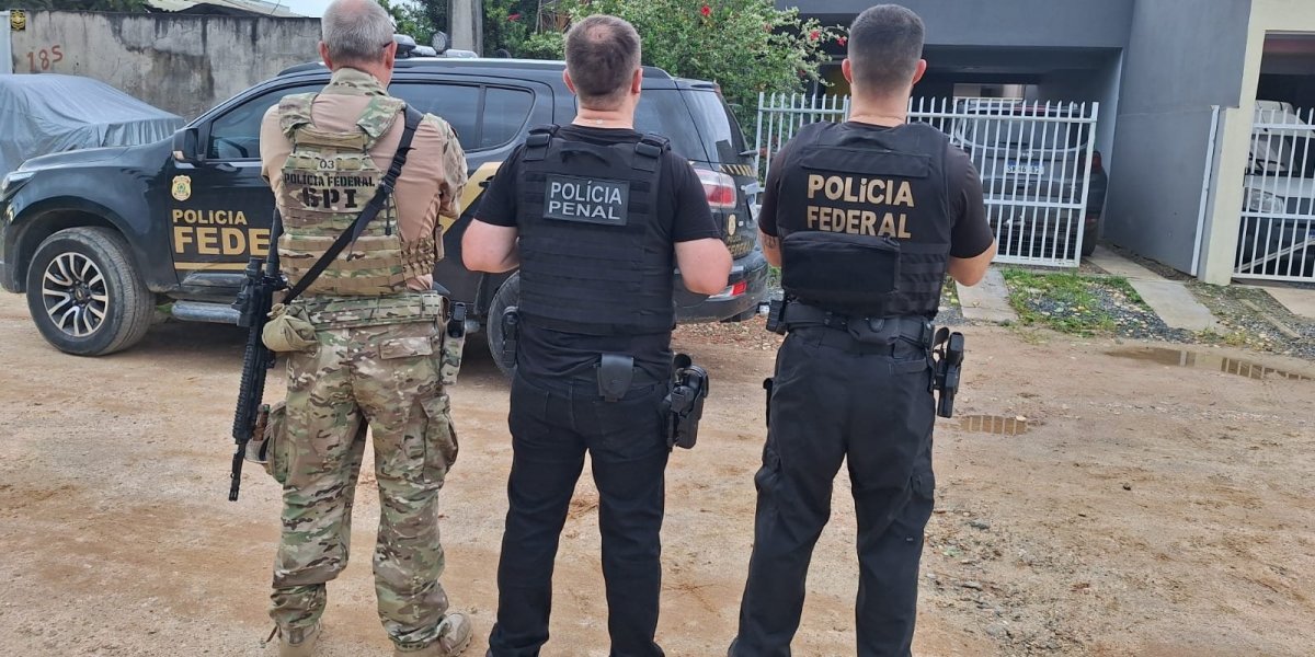 Mulher é presa após ser acusada de se passar por empregada doméstica e furtar joias em Jequié