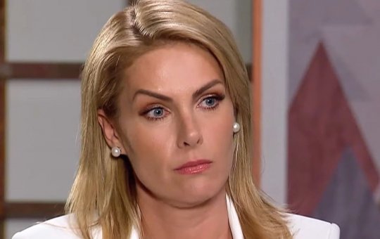 Justiça suspende cobrança de dívida de R$ 1,6 milhão contra Ana Hickmann