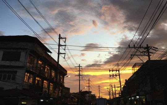 Energia elétrica em Portugal volta aos poucos após apagão surpreendente