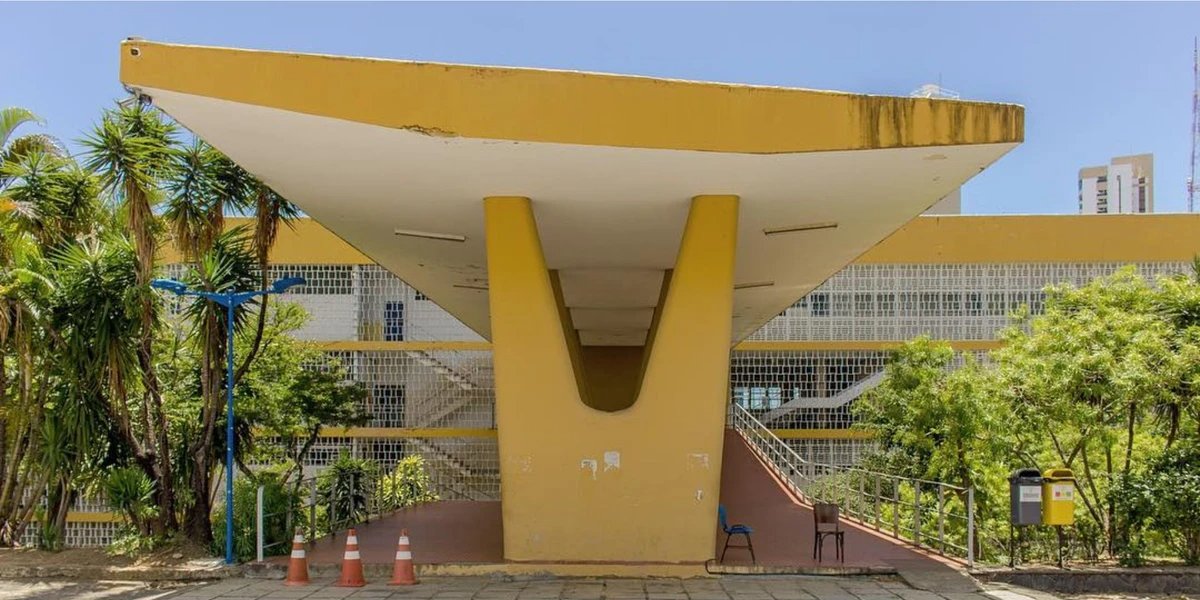 Bebedouros da Escola Politécnica da UFBA foram alvo de investigações