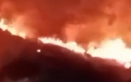 Incêndio atinge área de vegetação em no bairro do Tancredo Neves