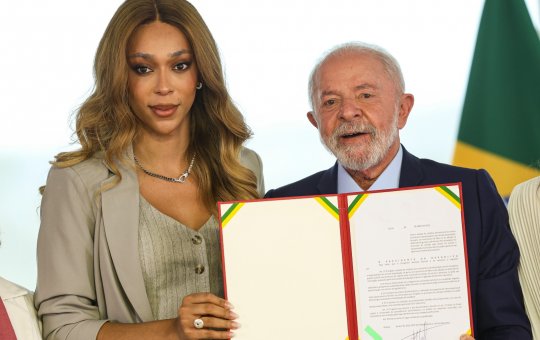Lula faz pronunciamento e promete 'aprofundamento' em debate pelo fim da jornada 6x1