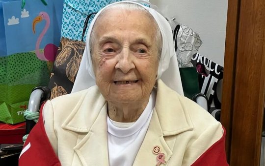 Considerada a pessoa mais velha do mundo, brasileira morre aos 116 anos