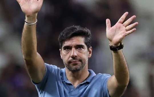 Segundo jornalista, técnico do Palmeiras é o favorito para assumir a Seleção Brasileira