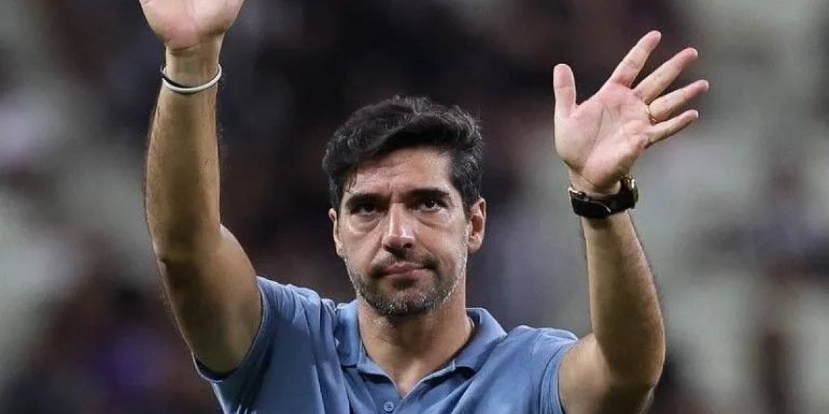 Abel Ferreira agradecendo a torcida