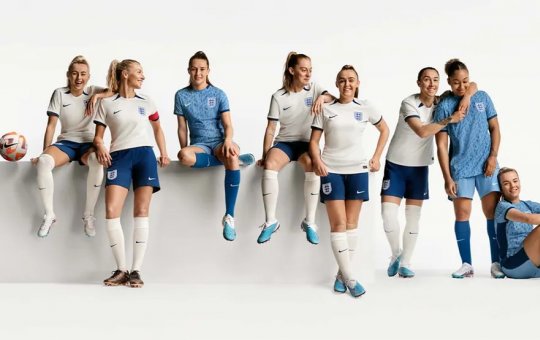 Federação proíbe mulheres transgênero a jogarem futebol feminino