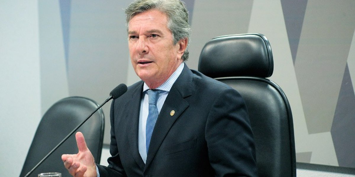 Fernando Collor deixa presídio e passa a cumprir prisão domiciliar em mansão à beira-mar avaliada em R$ 9 milhões