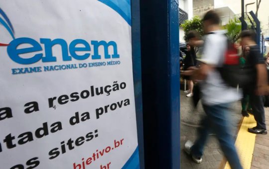 Termina nesta sexta-feira (2) o prazo para pedir isenção da taxa do Enem 2025