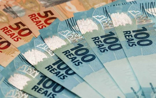 INSS começa pagamentos de 13° para aposentados que recebem mais de um salário mínimo
