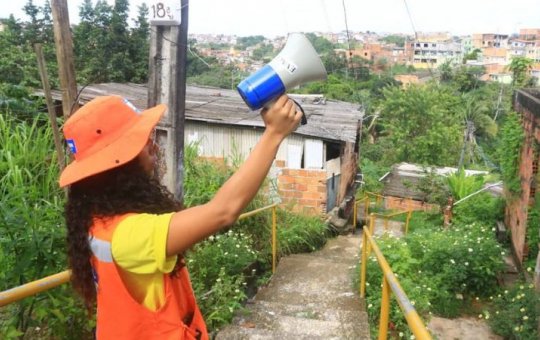 Mais de 20 incidentes de deslizamentos de terra foram registradas neste sábado (3)