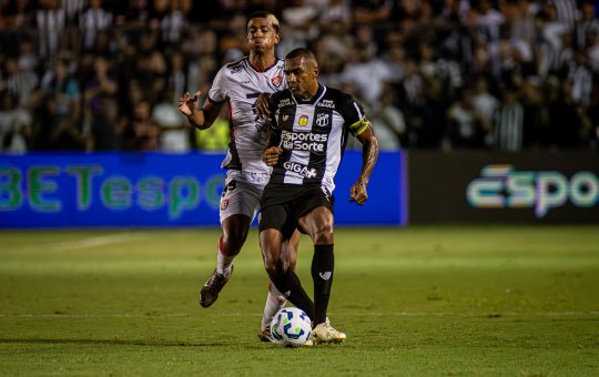 Vitória perde para o Ceará e entra na zona de rebaixamento