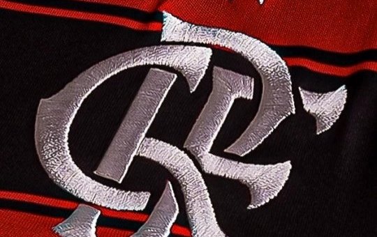 Flamengo inicia conversas para contratar craque português