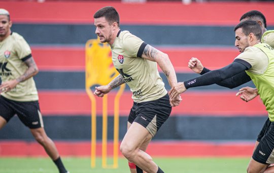 Vitória ganha reforço para confronto na Sulamericana