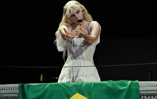 Lady Gaga fez, em público, o maior show de uma artista feminina na história