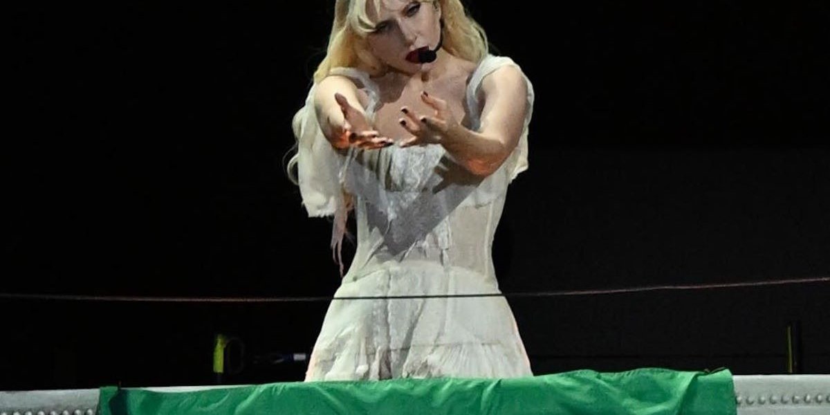 Lady Gaga fez, em público, o maior show de uma artista feminina na história