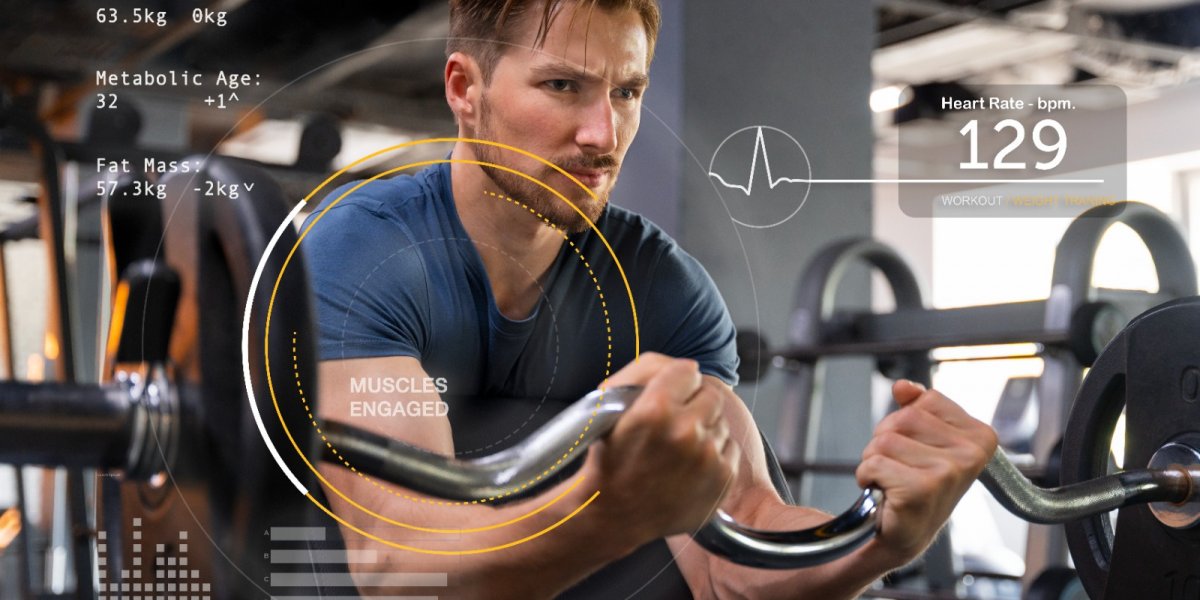 Homem realizando atividades físicas na academia