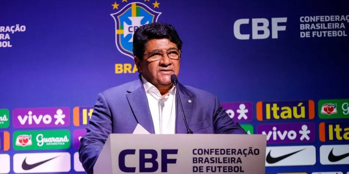 Ednaldo Rodrigues dando entrevista