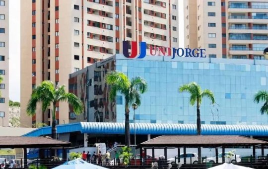 Faculdade tem aulas canceladas após queda de energia na Av. Paralela