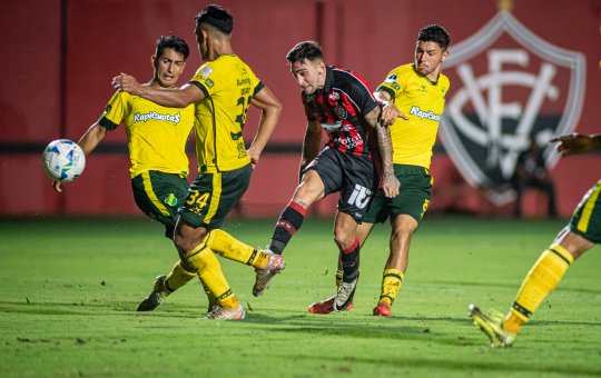 Com time reserva, Vitória empata com Defensa y Justicia pela Sul-Americana