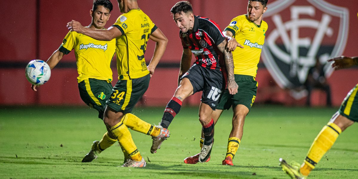 Com time reserva, Vitória empata com Defensa y Justicia pela Sul-Americana