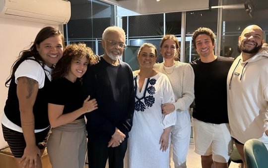 Após alta hospitalar, Preta Gil anuncia nova fase do tratamento nos Estados Unidos