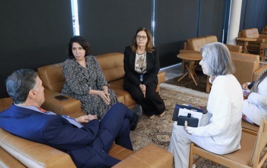 Barroso manifesta apoio à oficial de Justiça gravada ao entregar intimação a Bolsonaro na UTI