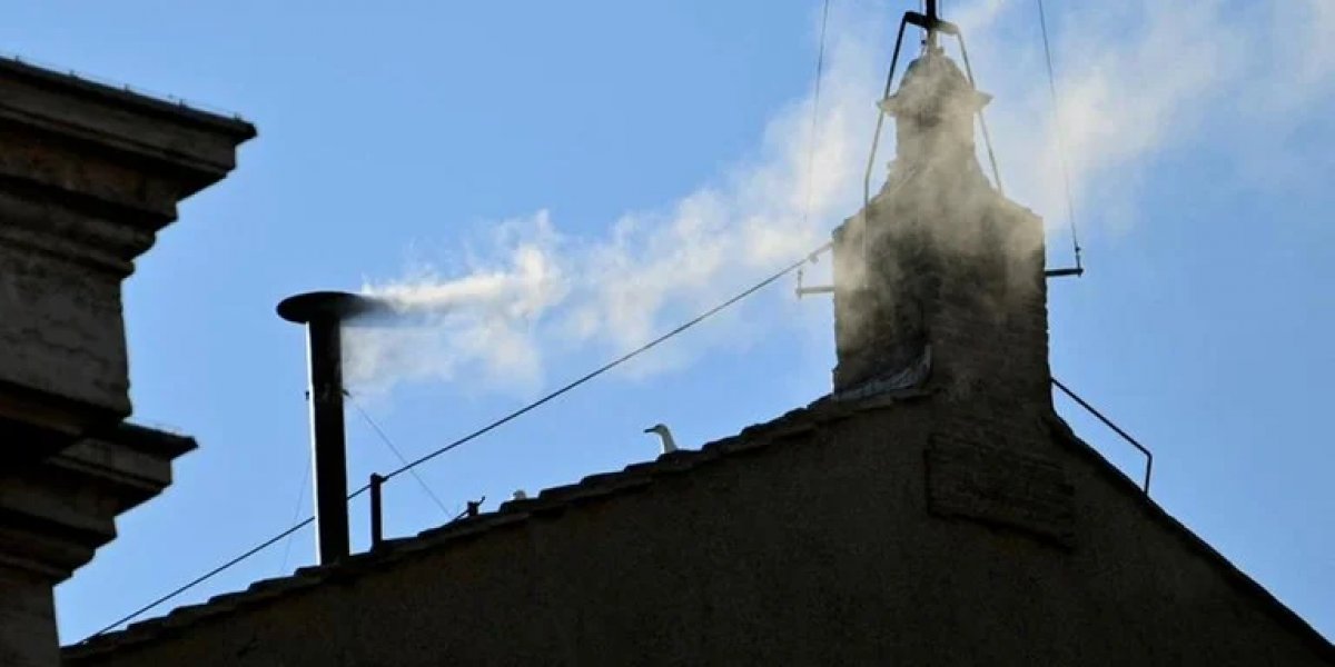 Fumaça branca: novo papa é escolhido no segundo dia do conclave