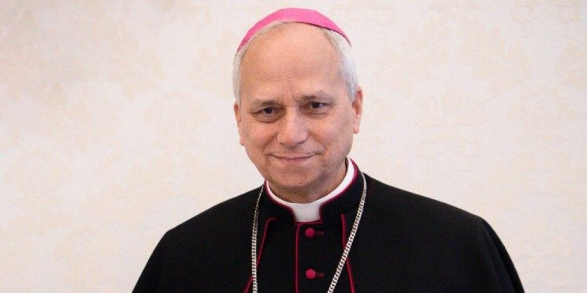 O cardeal Robert Francis Prevost foi escolhido no conclave desta quinta-feira (8)