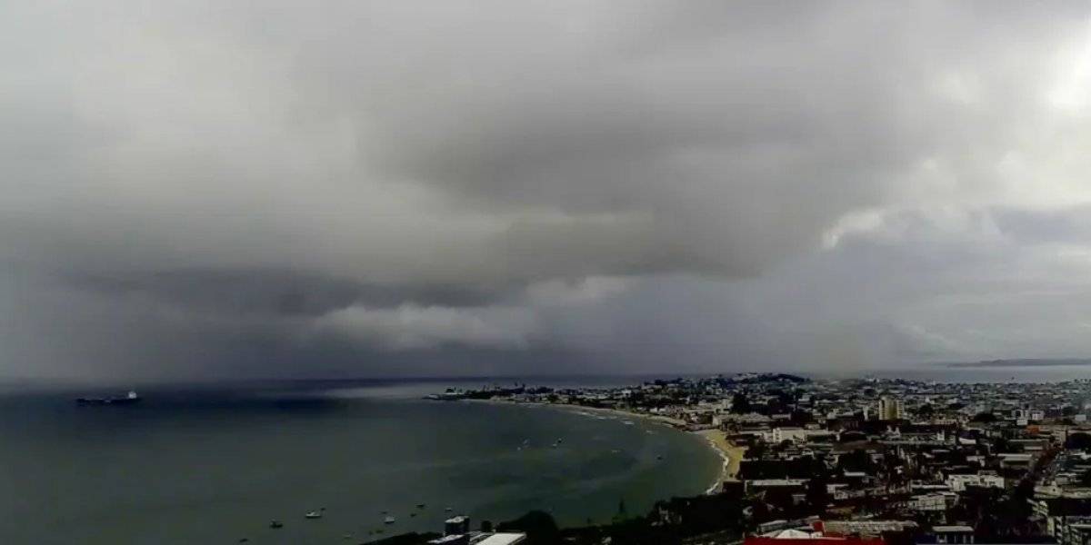 Tempo nublado em Salvador