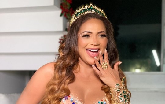 Mãe de Lexa entra para plataforma de conteúdo adulto: 'Terá nu total sim'