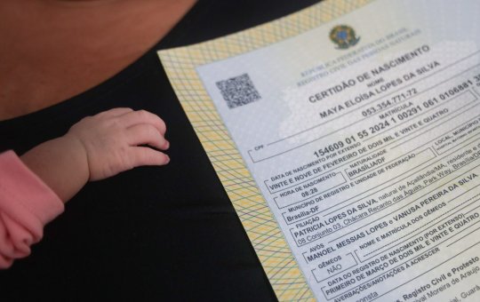 Mais de 70 mil crianças foram registradas sem o nome do pai na Bahia desde 2020