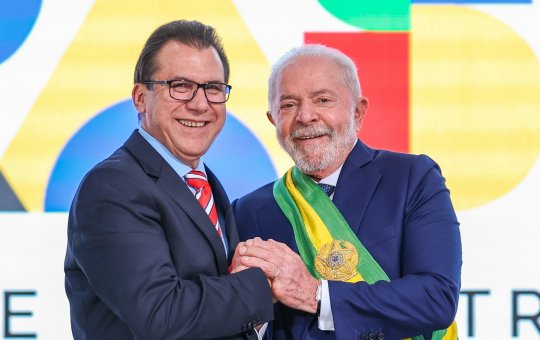 Ministro do Trabalho critica escala 6x1 e defende discussão sobre redução da jornada