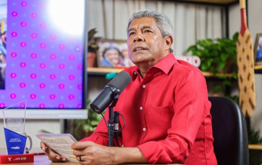 Jerônimo Rodrigues posta vídeo após desembarcar na China